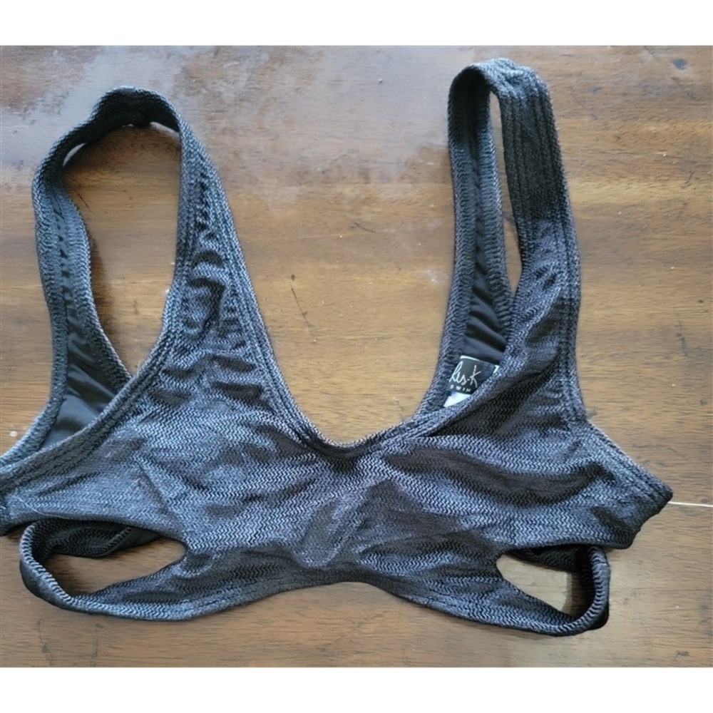 NWOT Ris-k XS Black Scoop Neck Wrap Bikini Swim Top 121775 - Picture 1 of 2